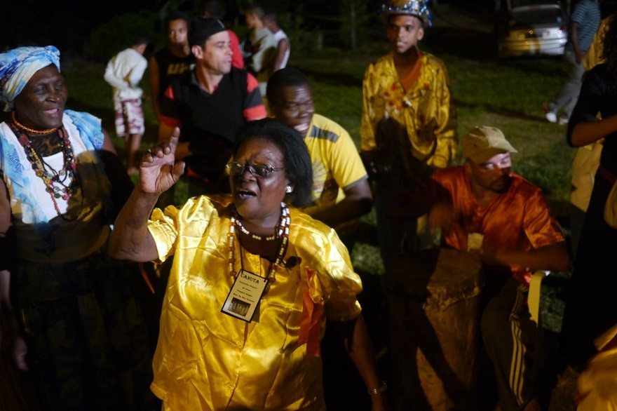 ES_IMAT_Jongo_caxambu_alegria_de_viver