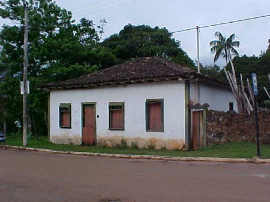 MG_MARIANA_Casa_com_Rótulas_1