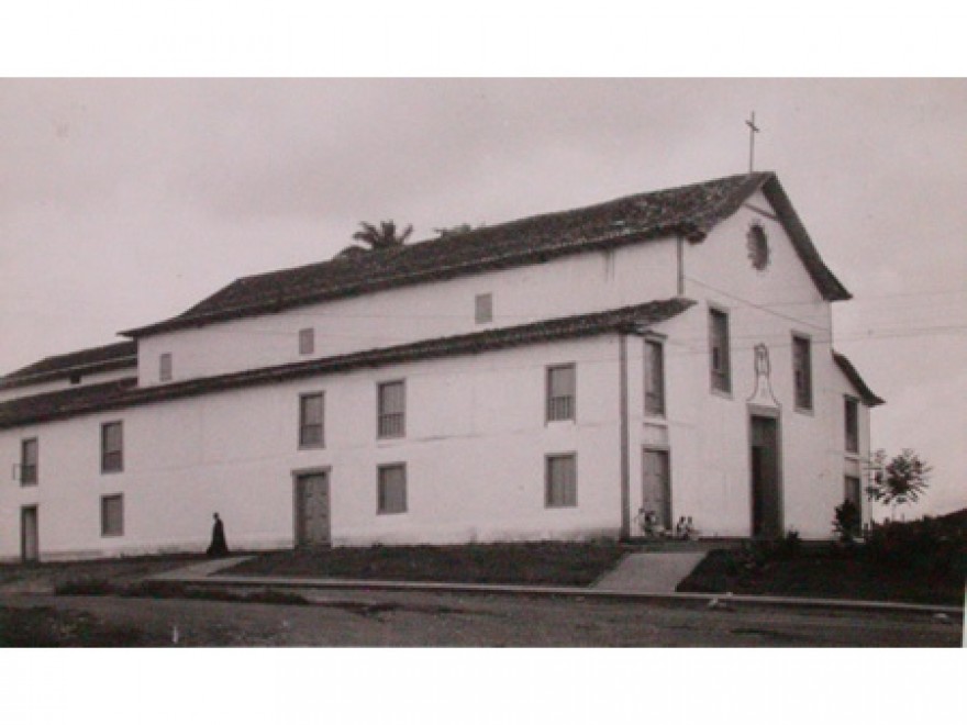 MG_PARACATU_Igreja_Matriz_de_Santo_Antônio_Antiga(1)