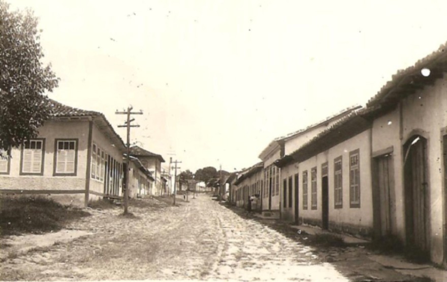MG_PARACATU_Rua_das_Flores