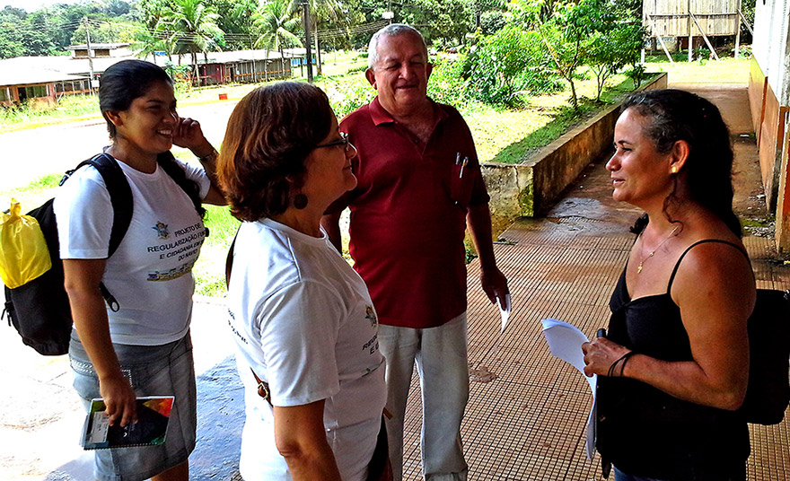 Membros da CRF-UFPA fazem contato com lideranças da comunidade