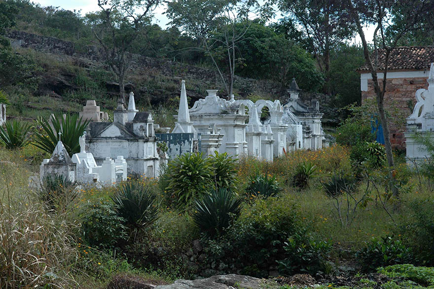 Cemitério São Sebastião Igatu (BA)