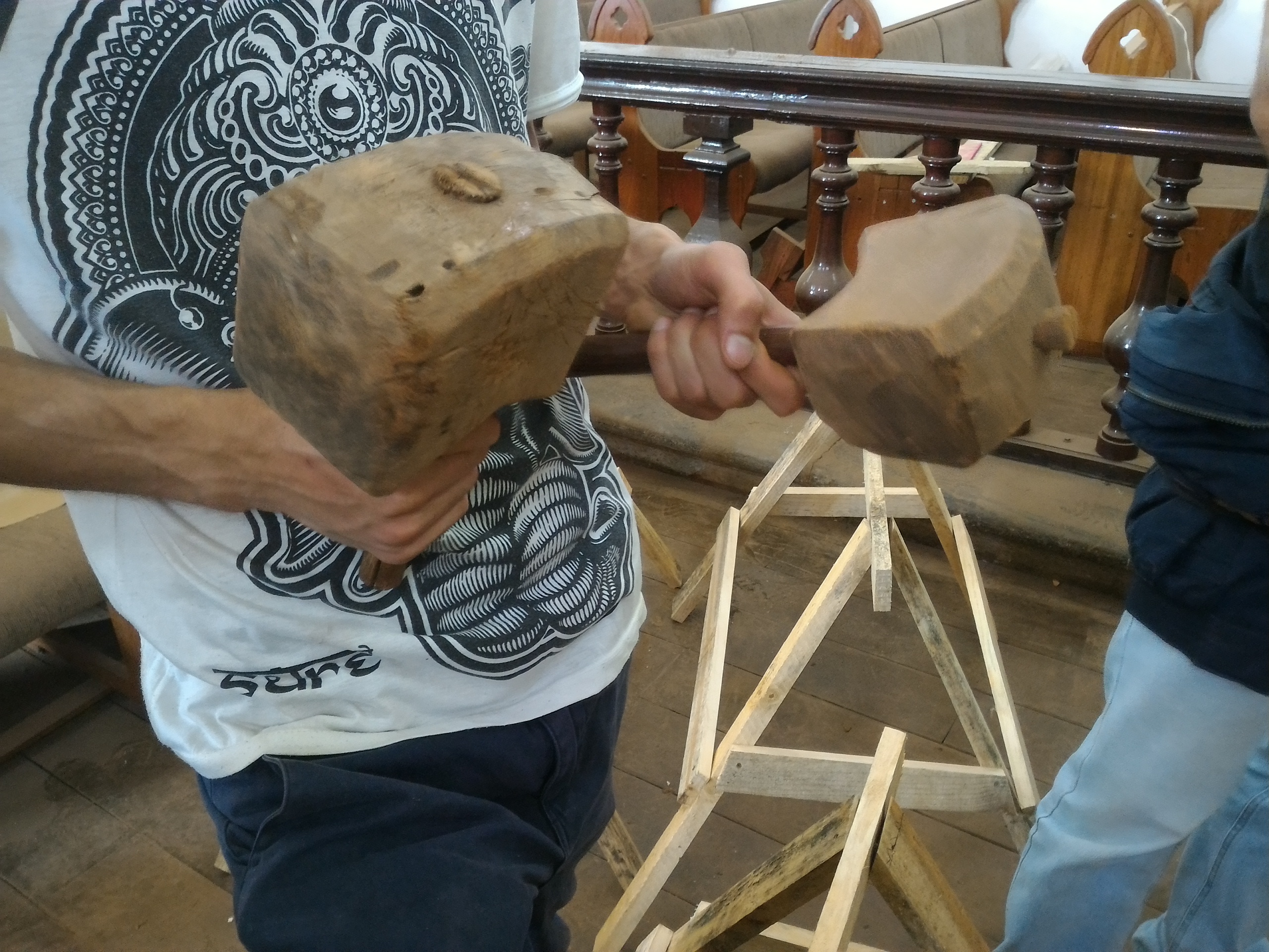 Martelos de madeira do Século 18 descobertos na Matriz de Nossa Senhora da Conceição, em Congonhas (MG), durante as obras de restauração do PAC Cidades Históricas