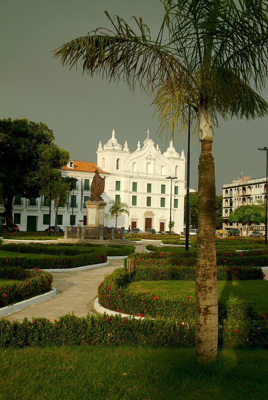 A Igreja e Colégio de Santo Alexandre foram a sede da Companhia de Jesus na cidade de Belém do Pará na época do Brasil colônia