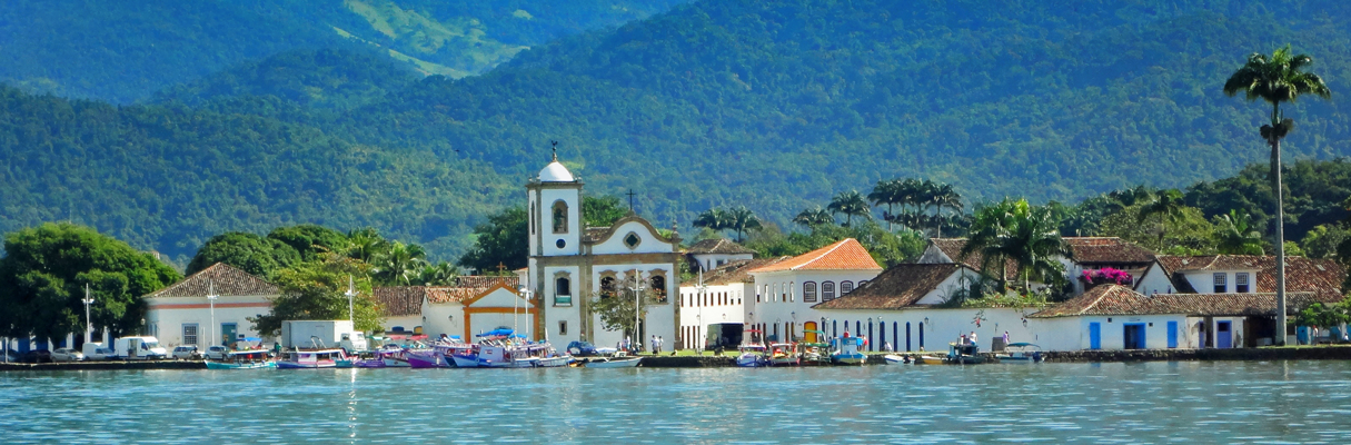 Vista da Igreja de Santa Rita, em Paraty (RJ)