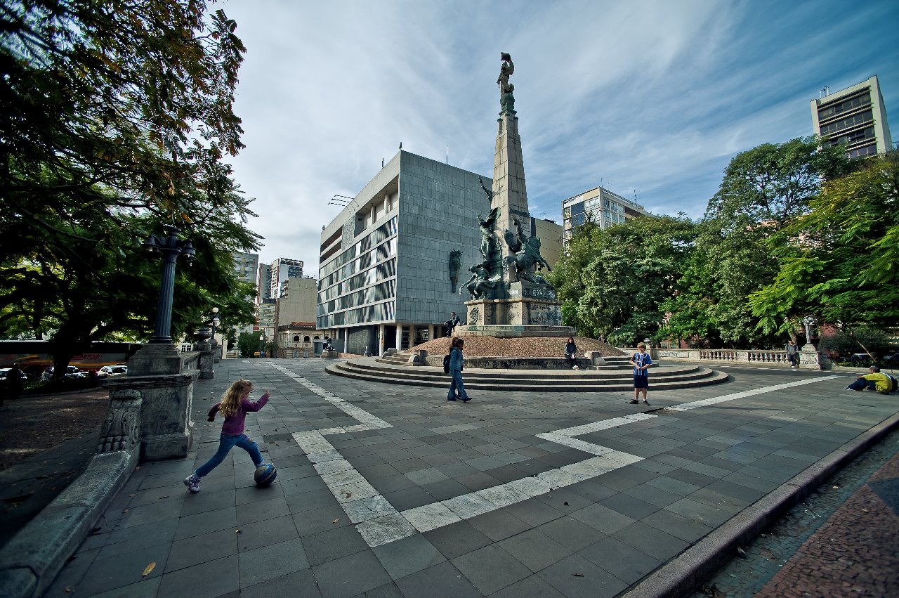 Praça da Matriz, em Porto Alegre (RS)