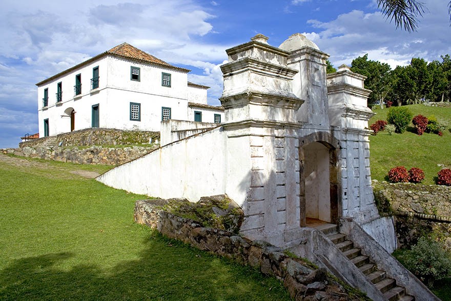 Fortaleza de Santa Cruz de Anhantomirim, em Governador Celso Ramos (SC)